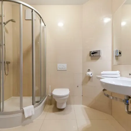 شقة Hotelowy Delux W Kolobrzegu Ul Kosciuszki 16 Przyjazny Dla Osob Na Wozkach 7 Nocy 10 Procent Rabatu 4 Noce 5 Procent Rabatu كولوبرزيغ