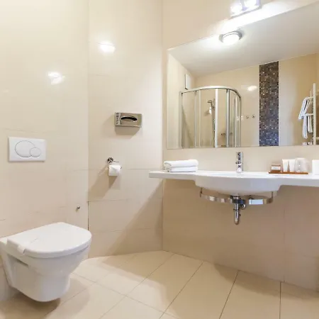 Hotelowy Delux W Kolobrzegu Ul Kosciuszki 16 Przyjazny Dla Osob Na Wozkach 7 Nocy 10 Procent Rabatu 4 Noce 5 Procent Rabatu