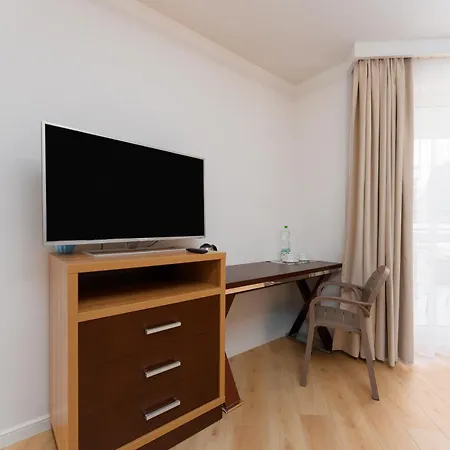 Hotelowy Delux W Kolobrzegu Ul Kosciuszki 16 Przyjazny Dla Osob Na Wozkach 7 Nocy 10 Procent Rabatu 4 Noce 5 Procent Rabatu * Kołobrzeg