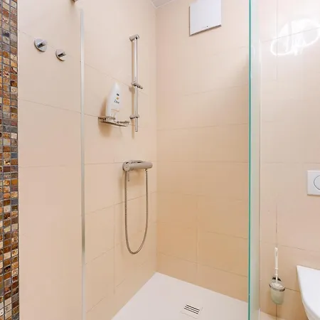 Appartement Hotelowy Delux W Kolobrzegu Ul Kosciuszki 16 Przyjazny Dla Osob Na Wozkach 7 Nocy 10 Procent Rabatu 4 Noce 5 Procent Rabatu Kołobrzeg
